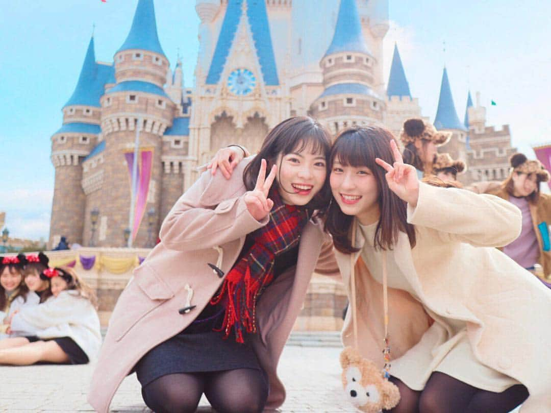 白木愛奈のインスタグラム：「諦めなければ、夢は叶う🌸  #東京ディズニーランド #ディズニー #シンデレラ城 #晴れ加工 #😂」