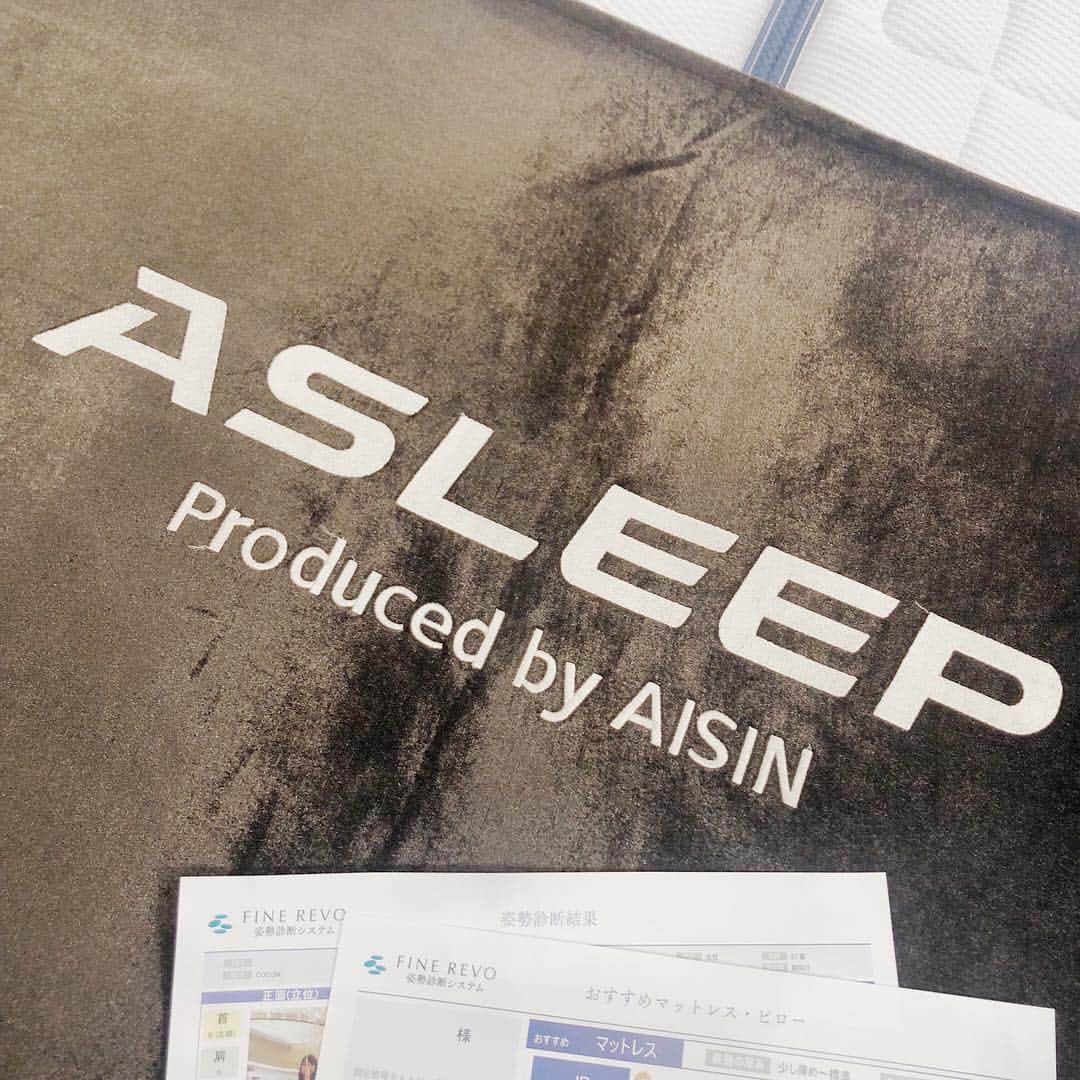 COCON AOYAMA｜ASLEEPコンセプトショップのインスタグラム：「⠀ .⠀ いつでも店舗でお待ちしております😄 癒されるための第一歩💡⠀ . ⠀ "質の高い眠り"を追求するASLEEP（アスリープ）のコンセプトショップCOCON AOYAMA 自分に最適なマットレスが3分でわかる「姿勢診断システム」体験を実施中⠀ . ⠀ ▶アスリープの詳細はプロフィール（@cocon_asleep ）のリンクから🥺❤️⠀ #coconaoyama #アスリープ #アイシンベッド #ベッドメイキング #マットレス #ベッド #寝室 #AOビル #青山 #表参道 #インテリア #インテリアコーディネート #ひとり暮らしインテリア #ひとり暮らし部屋 #マイルーム #ホワイトインテリア #インマイルーム  #ベッドの上 #flatlay #myroom #bedroom #bedroomdecor #ベッドルーム #寝室インテリア  #ベッドの上 #onthebed #毛布 #毛布ラブ #毛布の上で #毛布が好き」