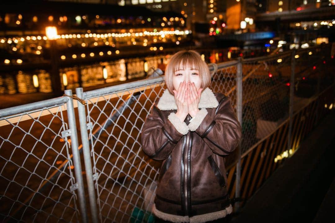 駒井まちさんのインスタグラム写真 - (駒井まちInstagram)「指先から気温が伝わるような写真を撮っていただきました。 外撮影、好きなのです。 いつか鎌倉で撮れたらいいなー  #portrait#portraitphotography#jp_portrait#jp_portrait部#ポートレート#ポートレートモデル#ポートレート女子#ポートレート女の子」2月13日 0時38分 - _komaimachi_