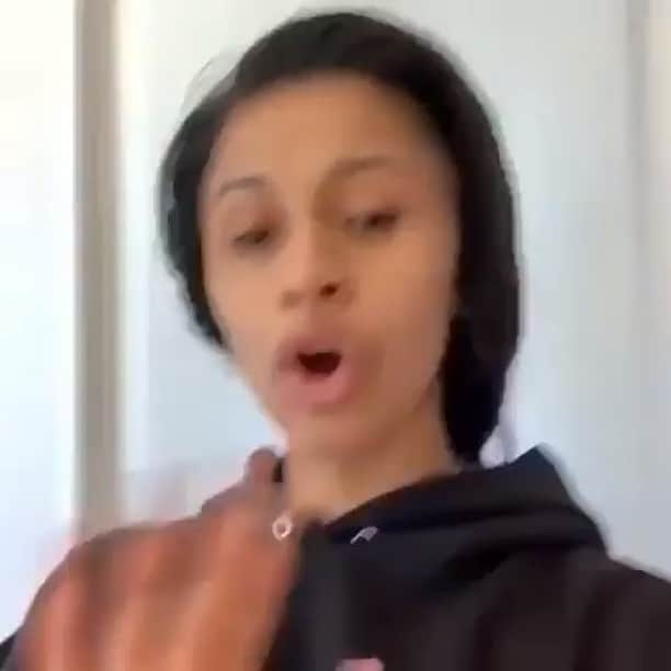 DJドラマのインスタグラム：「#Cardi addresses naysayers claiming her #Grammy win was undeserved & deactivates Instagram. . . . #Comment #MusicIndustry #Grammy #Grammys #Cardi #Bardi #BardiGang #MusicIndustry #MusicNews #JCole #TravisScott #MacMiller #Ranting #Venting #Billboard #Question #HotNewHipHop」