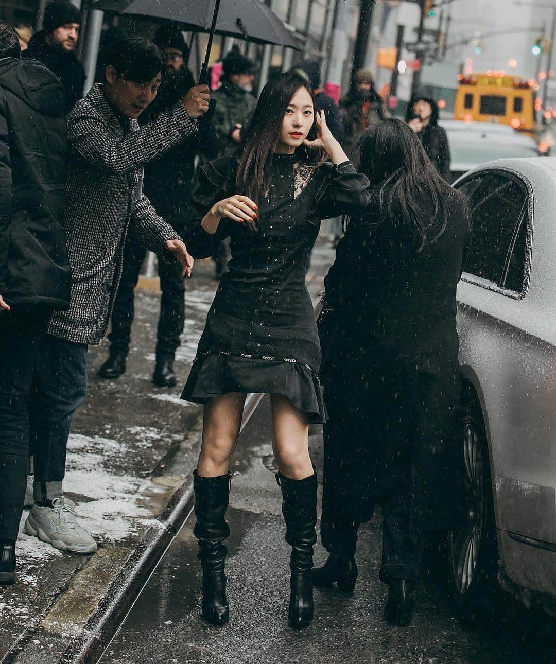 ジェシカさんのインスタグラム写真 - (ジェシカInstagram)「#KRYSTALXCOACH New york fashion week 🖤 ©️jaylim1」2月13日 10時15分 - jungsisonly