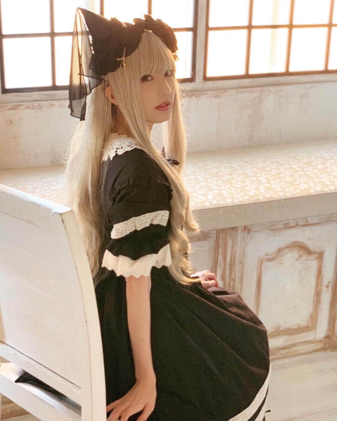 のインスタグラム：「見習い魔女🧙‍♀️ #gothiclolita #portrait #camera #lolita #instagood #love」