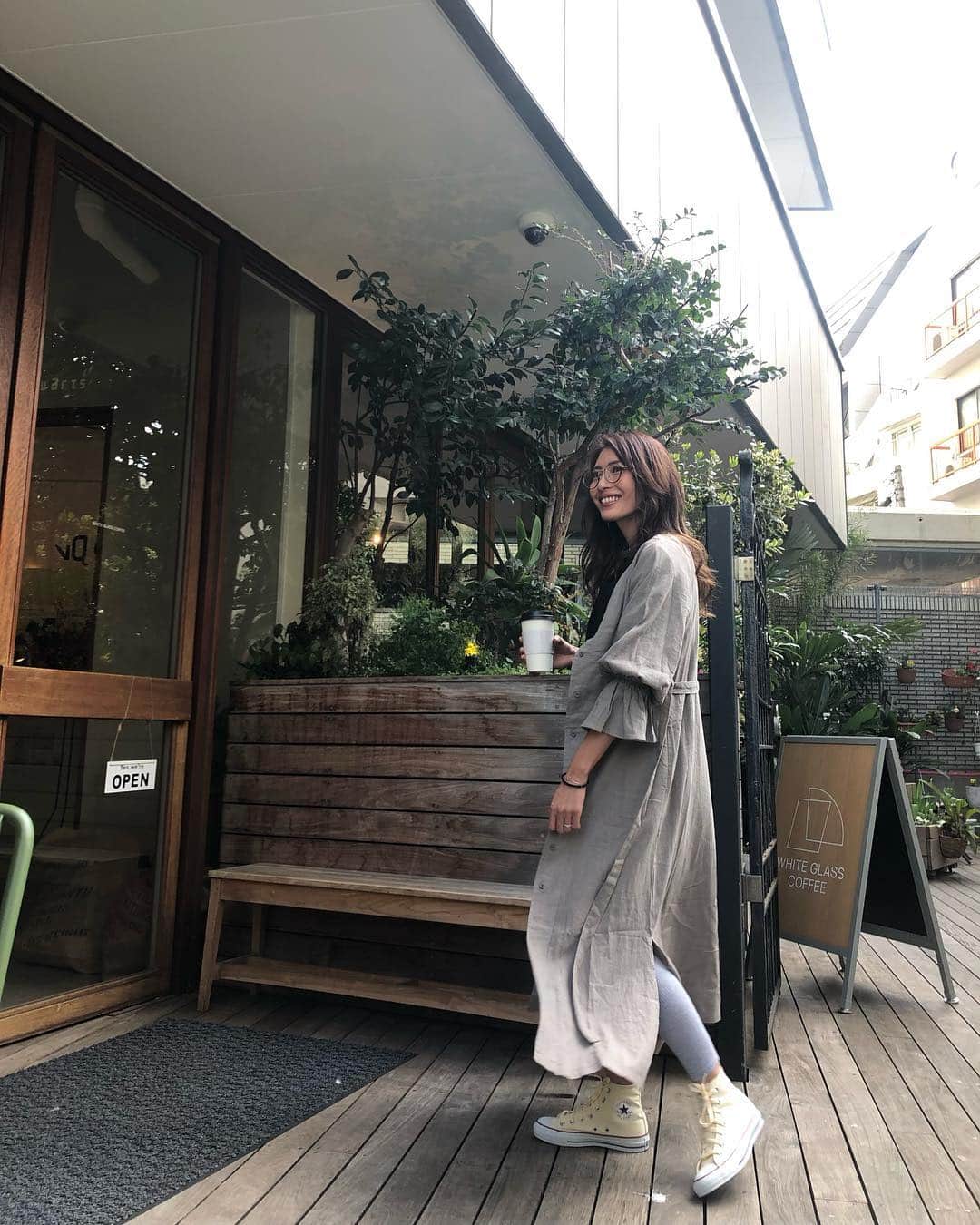 のインスタグラム：「*⋆✈ 春だぁ～🧡 @to_the_sea_hawaii  西銀座のショップで買ったよん🧡 お花見したい～！ ・ ・ #ootd #コーデ #モデル #ファッション #travel #旅行 #化粧  #model #coordinate #ヨガ #yoga  #東京 #fashion  #tokyo #trip #travel #tbt #hawaii #waikiki #official #客室乗務員 #インスタ映え #surfing #サーフィン  #ダイエット #おしゃれさんと繋がりたい」