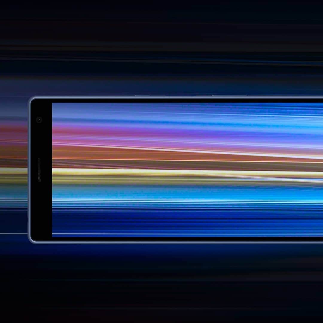 Sony Mobileさんのインスタグラム写真 - (Sony MobileInstagram)「Boundary-pushing technology that doesn’t compromise on beauty. Be captivated by the 21:9 Wide display of #Xperia 1, Xperia 10 and Xperia 10 Plus. #Innovation #Design」3月14日 18時25分 - sonyxperia