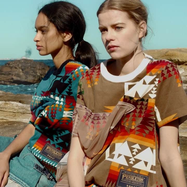 のインスタグラム：「SPRING 2019 LOOKBOOK #lookbook #SS19 #barneysnewyork #sacai #theloom #shainamote #stellamccartney #versace #zimmermann #akiranaka #zeromariacornejo #fashion #womensfashion #ファッション #バーニーズニューヨーク #barneysjapan」