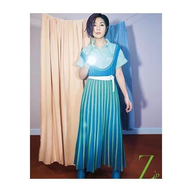 ANTEPRIMAさんのインスタグラム写真 - (ANTEPRIMAInstagram)「#Repost @zipmagazine_hk ・・・ 【3月封面人物：啓動「美麗人生」——楊千嬅】  有否想過為什麼自己的人生與別人過得這麼不一樣？總是羨慕旁人都擁有一個一帆風順、幸福美滿的人生，而自己偏偏是荊棘滿途、所遇到的都是各種考驗和最悲慘的辛苦事，甚至認為一定是自己上輩子做盡壞事，今世就要得到上天的懲罰，過著這麼糟糕的人生。不過，楊千嬅卻說：「唔係架﹗」一切的辛苦和不如意正正是成就美麗人生的一個重要元素。上天給你安排這些遭遇，是要讓你學懂怎樣處理，用經歷來開啓你這一生的智慧﹗在一月的這天，我有幸坐在她面前，細心聆聽這一套以她的人生歷練悟出的哲理，也彷彿令未開竅的我得到一些啓示。  更多精彩訪問內容：http://www.zipmagazine.com/detail/2723  photographer KAON @ R WORKSHOP @rworkshop  stylist KATY TSANG styling assistant & writer MICHELLE WONG makeup KINEKS HO @LINGCHAN MAKEUP hair VIC KWAN @ ii ALCHEMY HAIR & NAILS artist 楊千嬅 Miriam Yeung @yeungchinwah  wardrobe MARIMEKKO, ATSURO TAYAMA, COOHEM[COCKTAIL], ULLA JOHNSON[COCKTAIL], ANTEPRIMA . . . Follow @zipmagazine_hk #OnZipCover #ZipCeleb #楊千嬅 #YeungChinWah #MiriamYeung#interview #interviewshoot #actress #fashion #啓動美麗人生#anteprimahk #marimekko #atsurotayama #cocktail @righttrack_culture」3月14日 18時26分 - anteprimaofficial