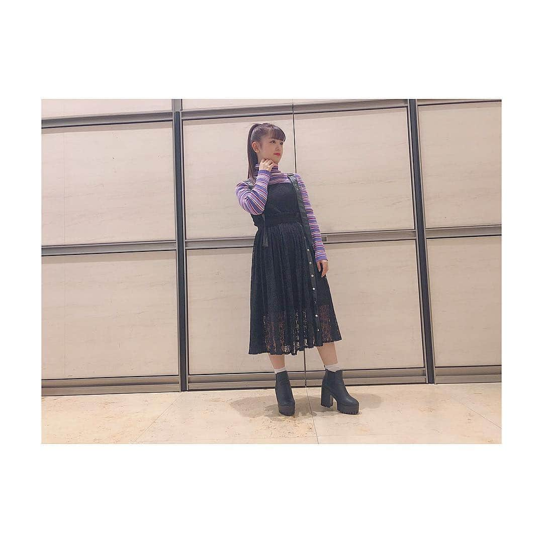 中村真凜さんのインスタグラム写真 - (中村真凜Instagram)「◯ 新しい服着るのってウキウキするよね😉💕 ・ 服タグ付けしてます🏷」3月14日 18時31分 - marimero1121