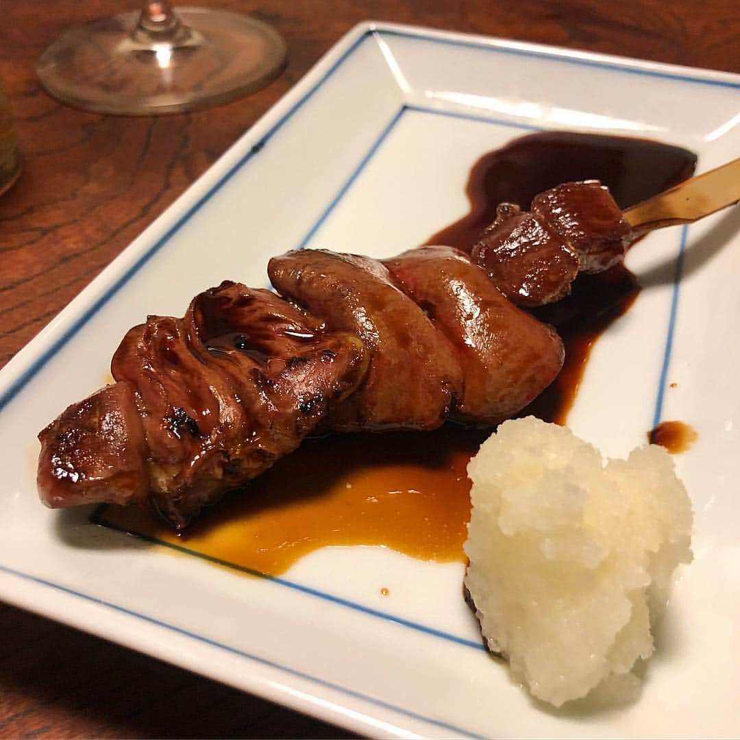 濱野りれさんのインスタグラム写真 - (濱野りれInstagram)「'Takajyou Kotobuki' #Reservation ➡︎ Members only #Taste ➡︎ A This is my first visit in three months!! I'm looking forward to it again! Thank you Waka😊❤︎ . 鴨と会話してる若🦆✨ ここの鴨たべたら他では食べれません🦆💗 . . #rirelog#takajyoukotobuki#kotobuki #duck#duckcuisine#chickendinner#chickenrestaurant#tokyoeats#toptokyorestaurants#asakusa#tokyogourmet  #鷹匠壽#壽#予約困難#食べログ高評価#食べログ4#鴨料理#鴨#鳥料理#浅草#浅草グルメ#東京グルメ」3月14日 18時32分 - riregram
