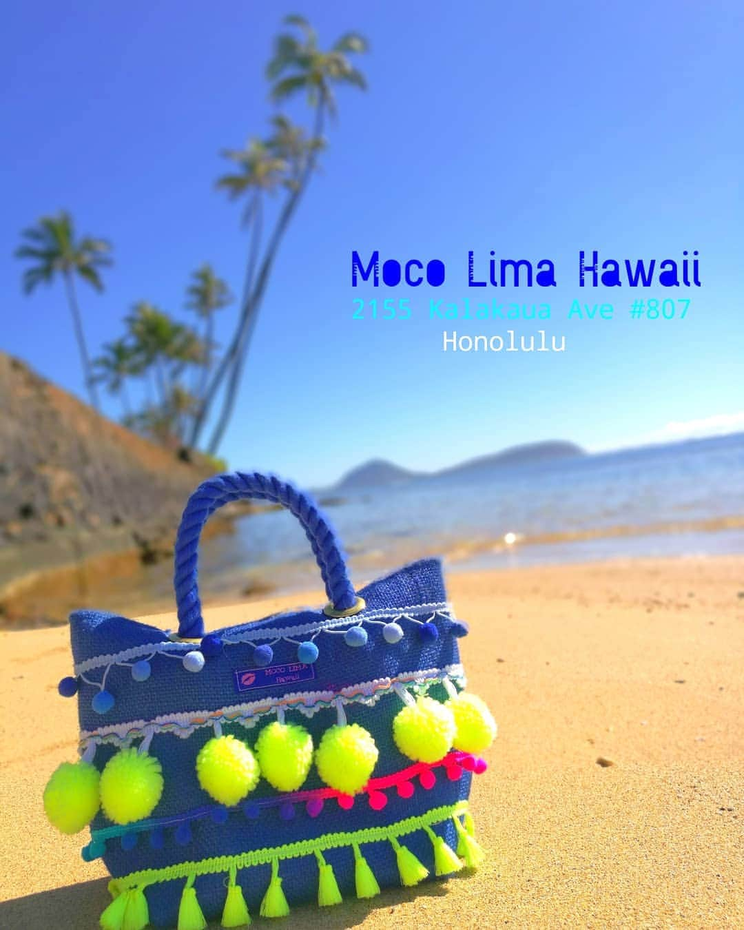 Moco Lima Hawaiiさんのインスタグラム写真 - (Moco Lima HawaiiInstagram)「Pompom Tote Royal Blue, Made By Moco #ocean#morningwalk#awesome#feelings#nature#palmtrees#adventure#photoshoot#photography#myphoto#mocolima#hawaii#drive#follow#letitgo#oceanaddict#beach#ハワイ生活#ハワイ旅行#ハワイ旅#タビジョ#ハワイ挙式#海外旅行#ハワイ好きな人と繋がりたい#モコリマ ♡Showroom 13:00~18:00 OPEN today♡」3月14日 9時42分 - mocolimahawaii