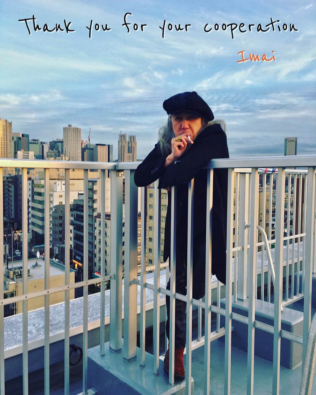 のインスタグラム：「🌹みなさん この度の紛失物語 ご協力 ありがとうございます！！ とても感謝しています！！！ 彼女 未だ何処かに行ったままだけど 「可愛い子には旅をさせよ」というではないか！  #imaiakinobu  #イマイアキノブ」
