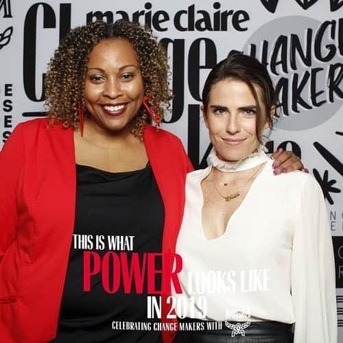 カーラ・ソウザさんのインスタグラム写真 - (カーラ・ソウザInstagram)「Thank you @MarieClaireMag for having me at Marie Claire Change Makers 2019. I was especially honored to be joined by Ella Turenne @blackwomyn, a powerful Black woman artivist and social impact advisor with @weinspirejustice working to create spaces where people can find their own agency and use that towards the collective good. Through her art and trainings, Ella is representing the Black experience and advocating for Black women. This is what power looks like! #MCChangeMakers #InspireJustice | Gracias a @MarieClaireMag por invitarme a Marie Claire Change Makers 2019. Me sentí especialmente honrada de estar acompañada por Ella Turenne @blackwomyn,  una activista poderosa afroamericana y asesora de impacto social con @weinspirejustice que trabaja para crear espacios donde las personas pueden encontrar su propia agencia y usar eso hacia el bien colectivo. A través de su arte y entrenamientos, Ella representa a la 'experiencia negra' y está abogando por las mujeres negras. ¡Así es como se ve el poder! #MCChangeMakers #InspireJustice #InspirarJusticia」3月14日 11時17分 - karlasouza