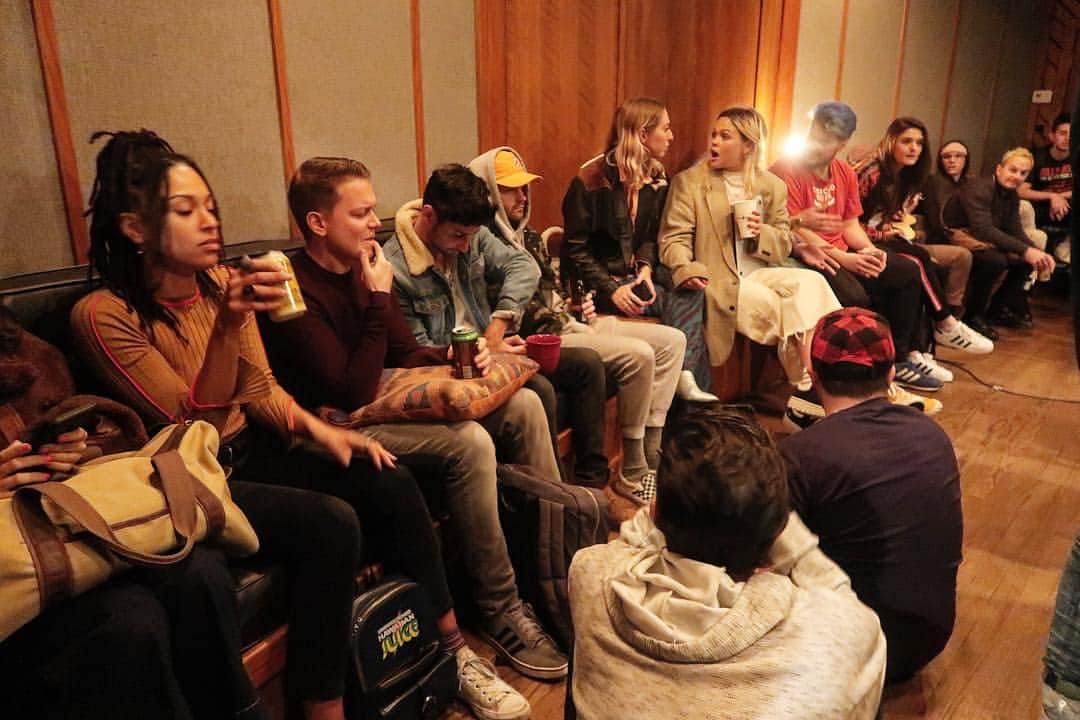 ASCAPさんのインスタグラム写真 - (ASCAPInstagram)「We helped bring together 22 songwriters from 11 countries around the world to write with each other at #sxsw songs camp!」3月14日 11時15分 - ascap