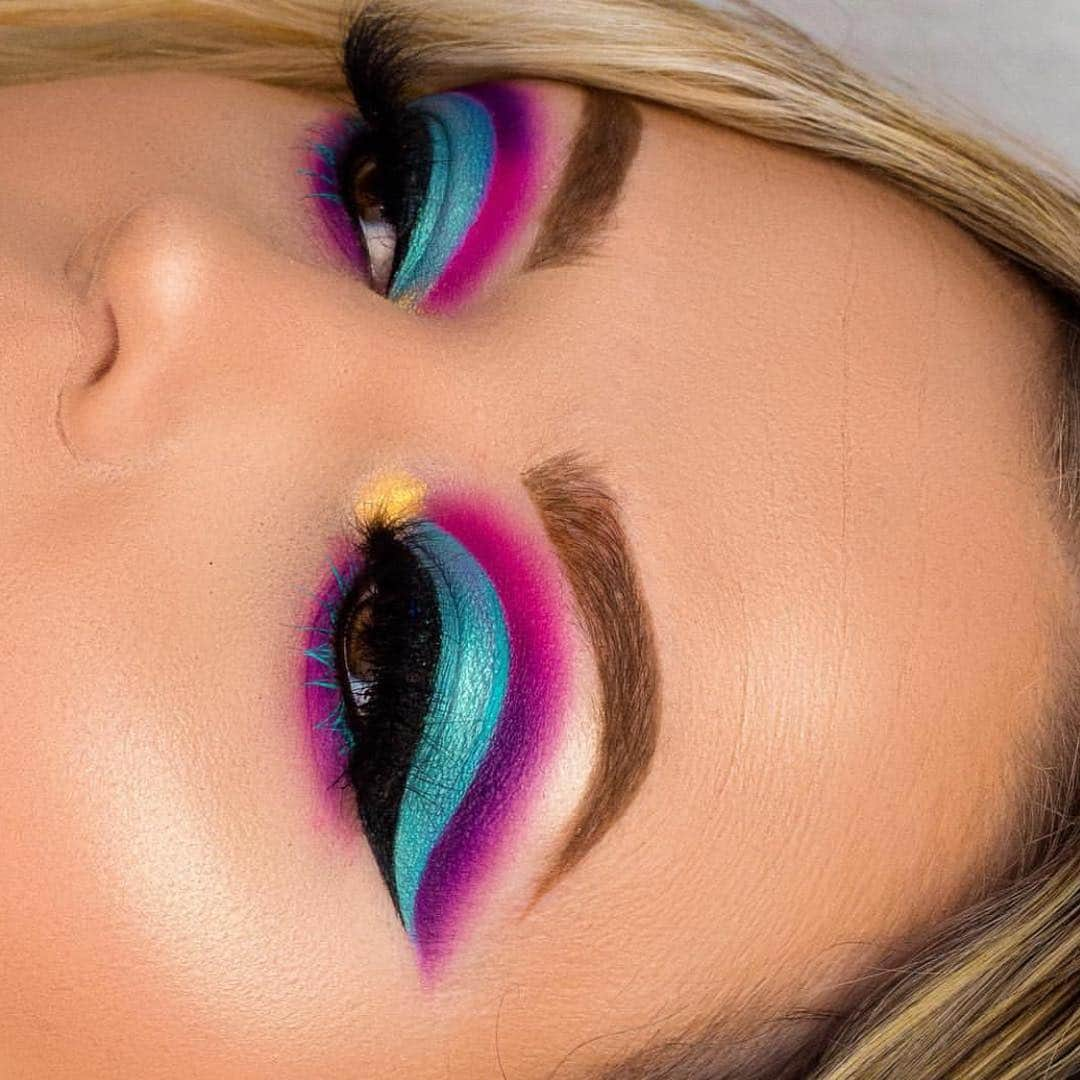 Anastasia Beverly Hillsさんのインスタグラム写真 - (Anastasia Beverly HillsInstagram)「RIVIERA 🛳 Palette @kaitkmua  #abhriviera」3月14日 11時22分 - anastasiabeverlyhills