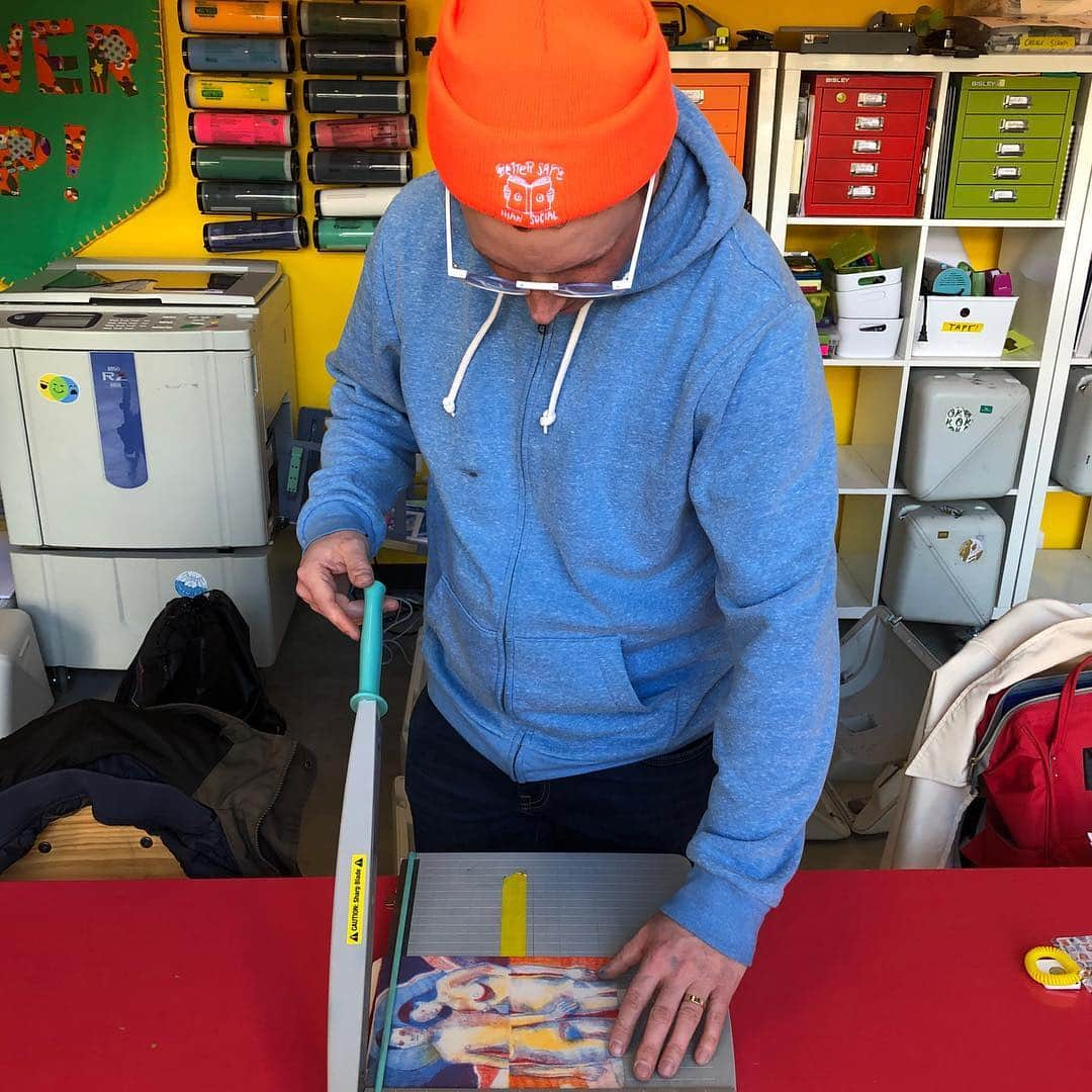 Jason G. Sturgillさんのインスタグラム写真 - (Jason G. SturgillInstagram)「Super fun day hanging with @dangluibizzi helping him make this beautiful print at @outletpdx. For all my friends in Japan make sure to check out his show going up at @ccommunee this month!」3月14日 11時22分 - jgspdx