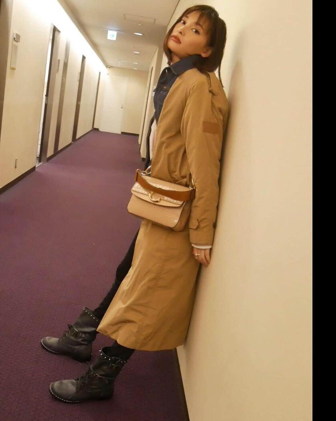 大政絢さんのインスタグラム写真 - (大政絢Instagram)「#今日の絢服 気温を確認しながら服を決める毎日😗 ブランドタグ付けしています！ #chloegirls」3月14日 11時33分 - aya_omasa_official