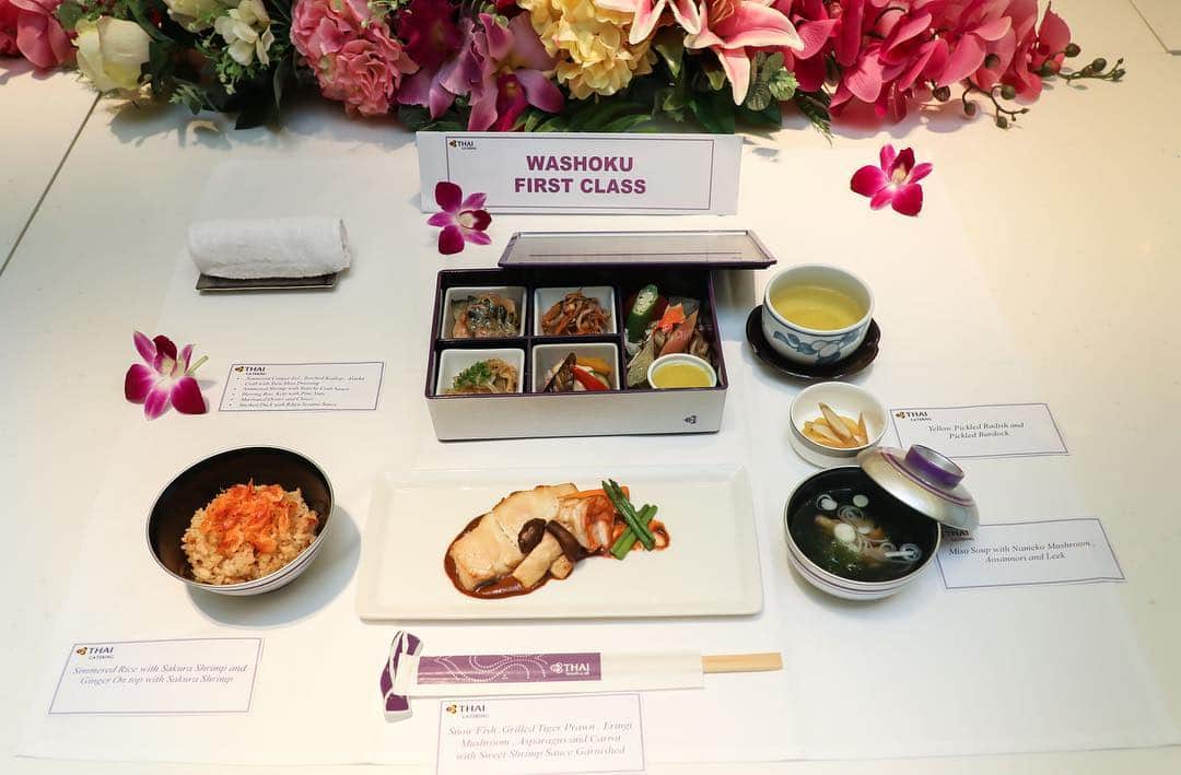 タイ航空さんのインスタグラム写真 - (タイ航空Instagram)「Experience the authentic Japanese taste when flying THAI with "Washoku" (lit. "Japanese cuisine") meal courses, designed by two Okura Prestige chefs. Available for THAI Royal First and Royal Silk passengers on some flights between Bangkok and Japan from April to June 2019. . #ThaiAirways #Washoku #JapaneseFood #JapaneseCuisine #InflightMeal #InflightCatering」3月14日 11時44分 - thaiairways