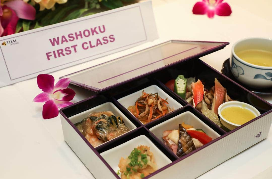 タイ航空さんのインスタグラム写真 - (タイ航空Instagram)「Experience the authentic Japanese taste when flying THAI with "Washoku" (lit. "Japanese cuisine") meal courses, designed by two Okura Prestige chefs. Available for THAI Royal First and Royal Silk passengers on some flights between Bangkok and Japan from April to June 2019. . #ThaiAirways #Washoku #JapaneseFood #JapaneseCuisine #InflightMeal #InflightCatering」3月14日 11時44分 - thaiairways