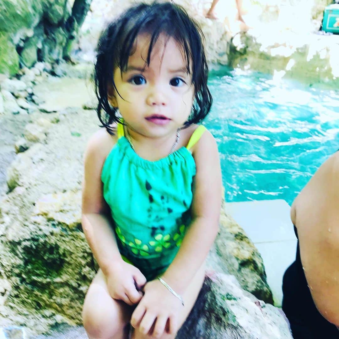 美容留学のアジアビューティカレッジのインスタグラム：「#フィリピンの子供 #可愛い #cebu#beautiful」