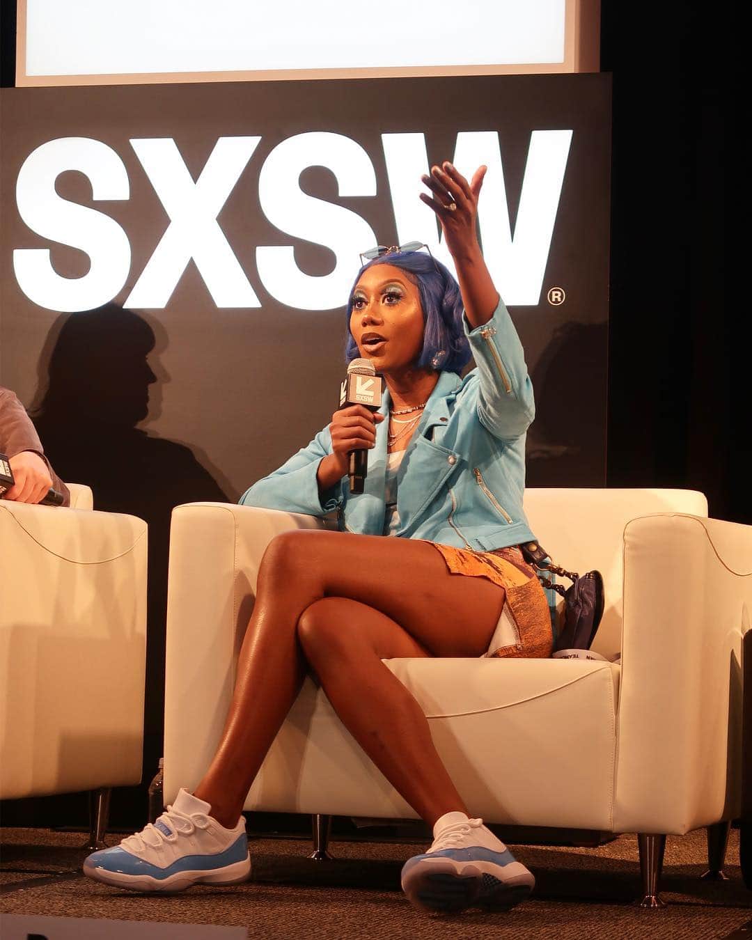 ASCAPさんのインスタグラム写真 - (ASCAPInstagram)「“Let’s build this network, let’s have each other’s back & all get together & make our own home in country music” @priscillarenea on Country Music’s Struggle to Define Women panel at #sxsw. #ASCAPCountry」3月14日 12時12分 - ascap