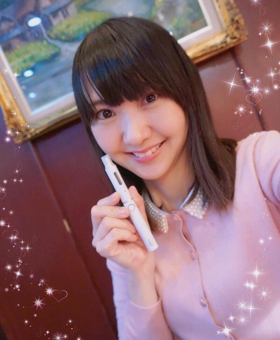 三浦泉さんのインスタグラム写真 - (三浦泉Instagram)「♪ Ploom TECH+ @ploomtech_official ✨新型Ploom TECH+✨ ♪ 女性らしい白という色も良いですね✨ 高級感があってファッションにも合わせやすい❣️ ♪ Ploom専門店では予約なしの販売が開始されています✨ 覗いてみてください💕 ♪ #トップス：#神戸レタス @kobe_lettuce (C3184)  #PloomTECHplus #ploomアンバサダー  #Ploom #pr #ピアニスト #三浦泉」3月14日 12時17分 - princessizu1201