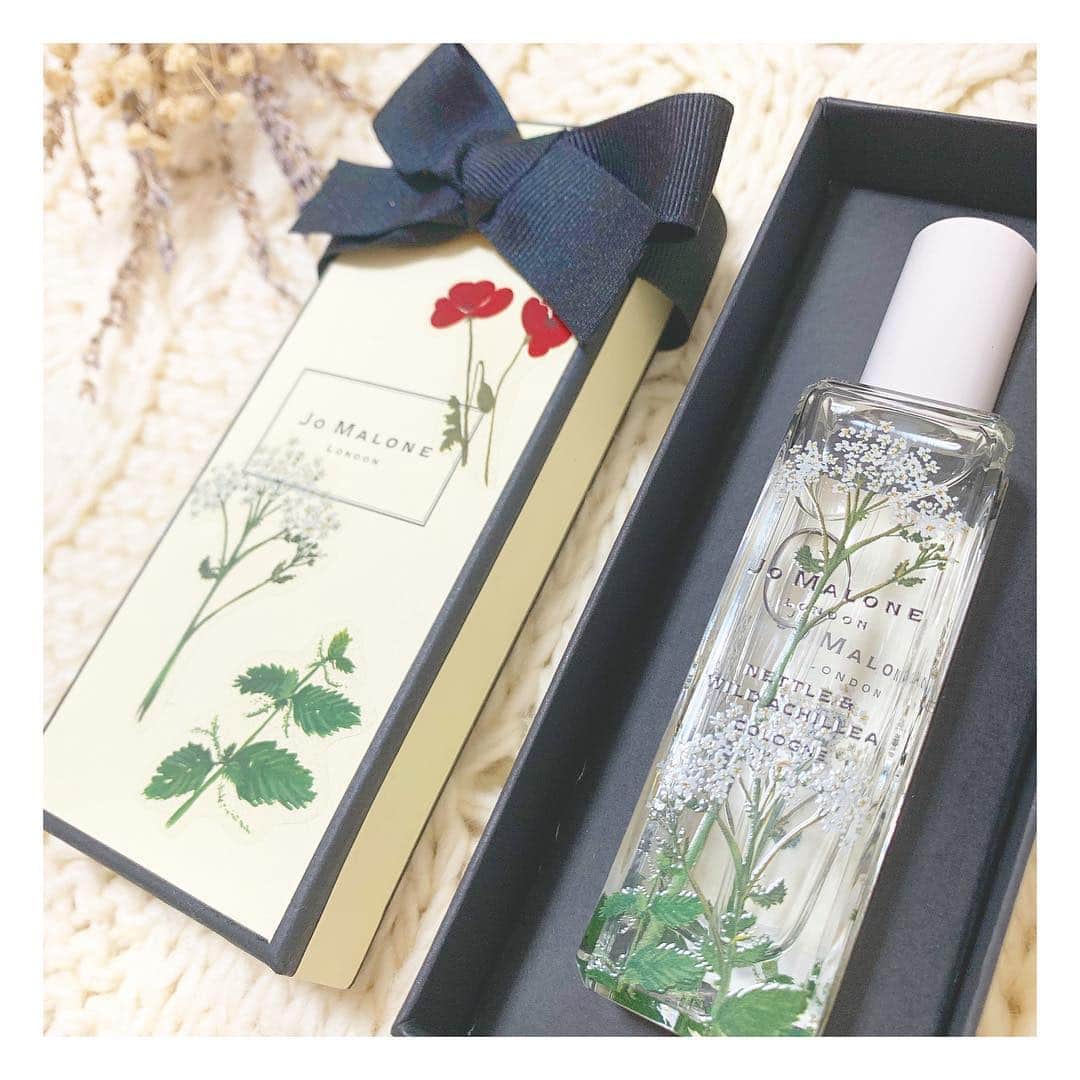 筒井萌子のインスタグラム：「* JO-MALONE LONDON NETTLE & WILD ACHILLEA 春の限定品🌸 パッケージも可愛くてアチリーの良い香り🌼 香水はキツくなくフローラル系のフワッとした香りが好き💕 付けるたび幸せな気持ちになる（´-`）.｡oO ・ #筒井萌子 #女優 #actress #モデル #model #岡山  #shooting #instagood #instalike #converse #撮影 #followme #instalike #ブリヂストン #ブリヂストンゴルフ #tommyjeans #dhoric #snidel #lee #ゴルフ #ゴルフ女子 #ゴルフデビュー #ゴルフコンペ #ゴルフコーデ #jomalone #ジョーマローン」