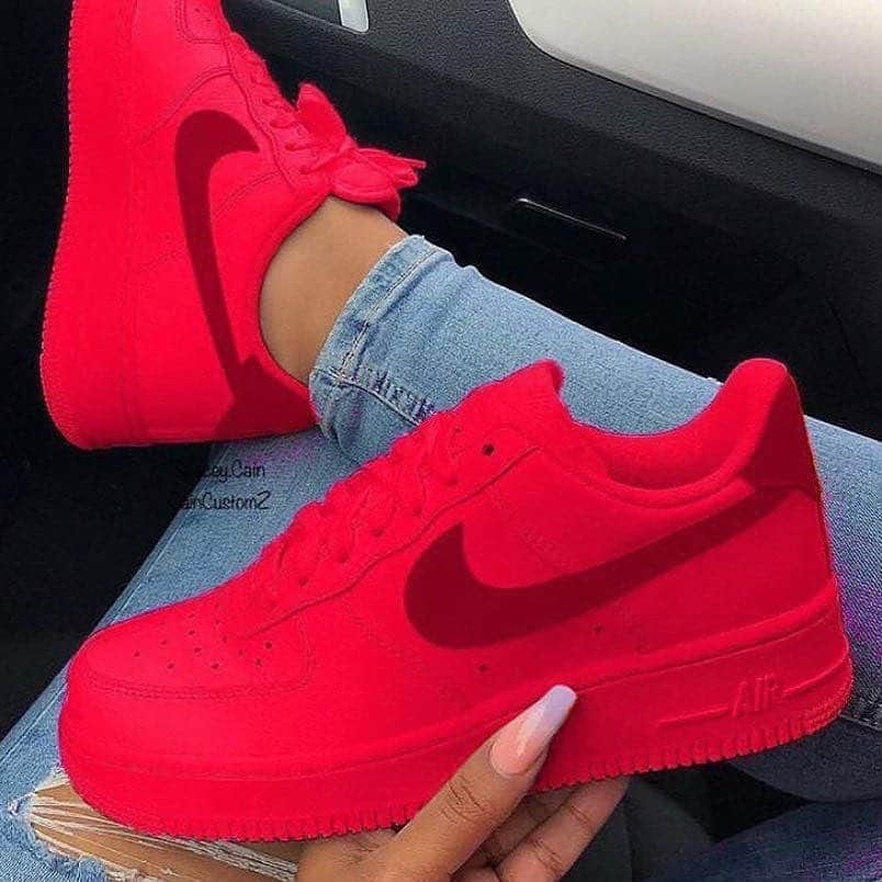BeStylishのインスタグラム：「Yes or No 👟 ⁉️Credit : Unknown pls dm for proper credit ty ❤️✨ ✨ ✨ Follow: @bestylish  Follow: @mentor ✨ ✨ ✨ #bestylish #airforce1 #nike #nikewomen #nikewomenshoes #nikewoman #nikekicks #nikeswag #nikeswagg #dopeshoes #nikeairforce1 #nikeairmax97 #nikes #nike✔️ #nikesneakers #shoelover #shoefanatic #shoefan #shoesaddict #iloveshoes❤️ #shoesfordays #shoesfordays👠 #ineedmoreshoes #needmoreshoes ✨ ✨ ✨ ✨」