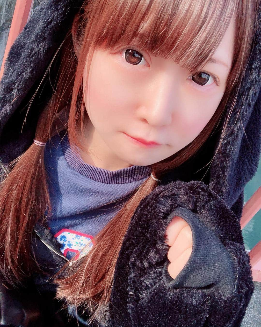 あま津うにさんのインスタグラム写真 - (あま津うにInstagram)「My hair color is getting brown! ❤︎ Saya akan melakukan yang terbaik untuk belajar bahasa Indonesia! Tolong dukung aku!」3月14日 18時49分 - amatsuuni