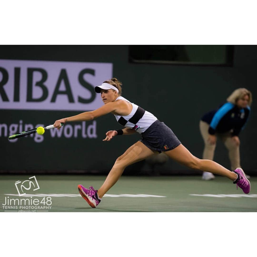 マルケタ・ボンドロウソバさんのインスタグラム写真 - (マルケタ・ボンドロウソバInstagram)「Grow through what you go through⚡️🖤 Thank you @bnpparibasopen 🌵❣️」3月14日 13時46分 - marketavondrousova