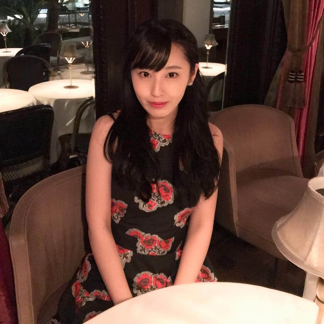 のインスタグラム：「お久しぶりです♡生きてます♡  #フレンチ #いいねください #alexandermcqueen」