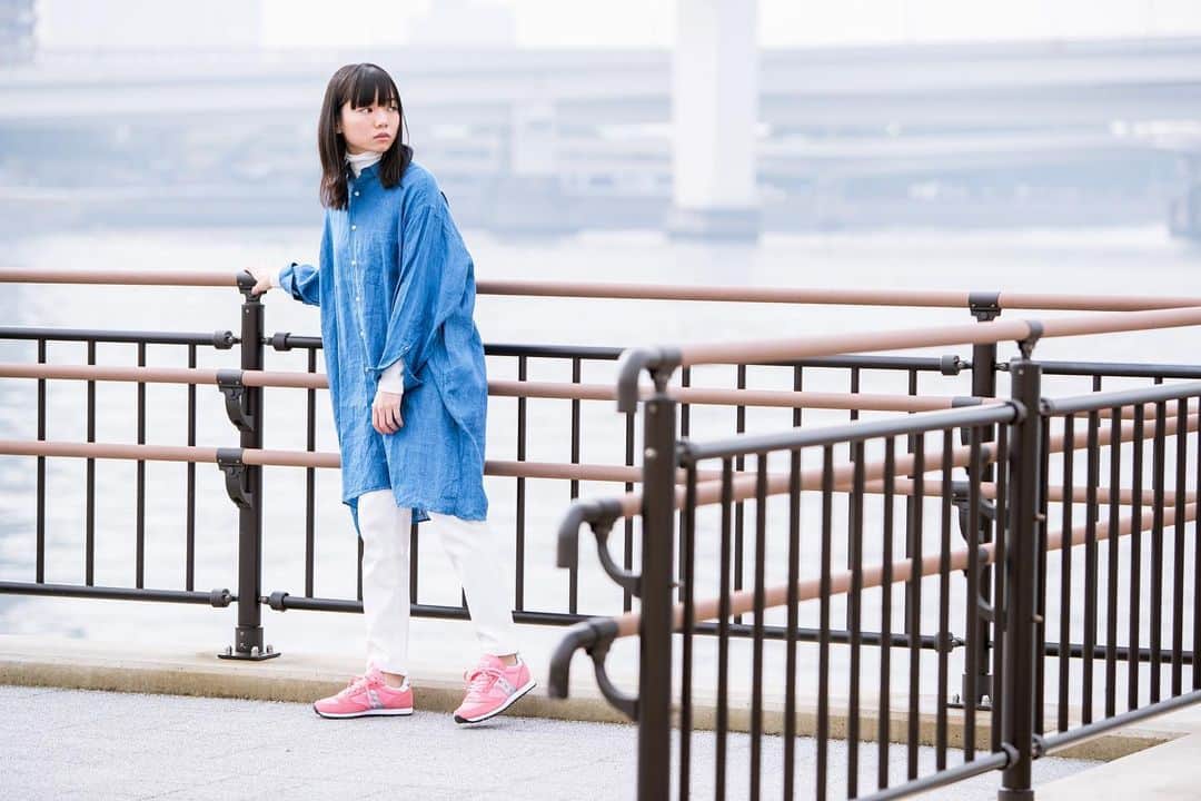 のインスタグラム：「. WMNS JAZZ LOW PRO S1866-273  SALMON ROSE/SIL . #saucony#sauconyjapan#sauconyoriginaljapan#shoes#sneaker#靴#スニーカー#サッカニー#WeWhoRun#jazz#jazzlowpro . Special Thanks!! ☆フィルメランジェ　☎︎03-6447-1107 （フィルメランジェ　FilMelange） ☆ メイデン•カンパニー　☎︎03-5410-9777 （インディビジュアライズド シャツ　INDIVIDUALIZED SHIRTS、ポルカパンツ　PolkaPants、ユニバーサル ワークス　Universal Works）」