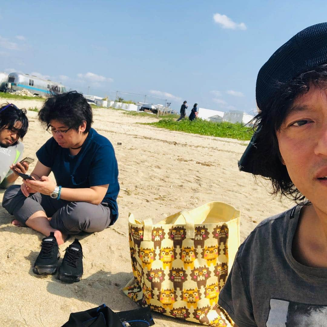 日野賢二さんのインスタグラム写真 - (日野賢二Instagram)「Bumming...day 5」3月14日 14時49分 - jinobass