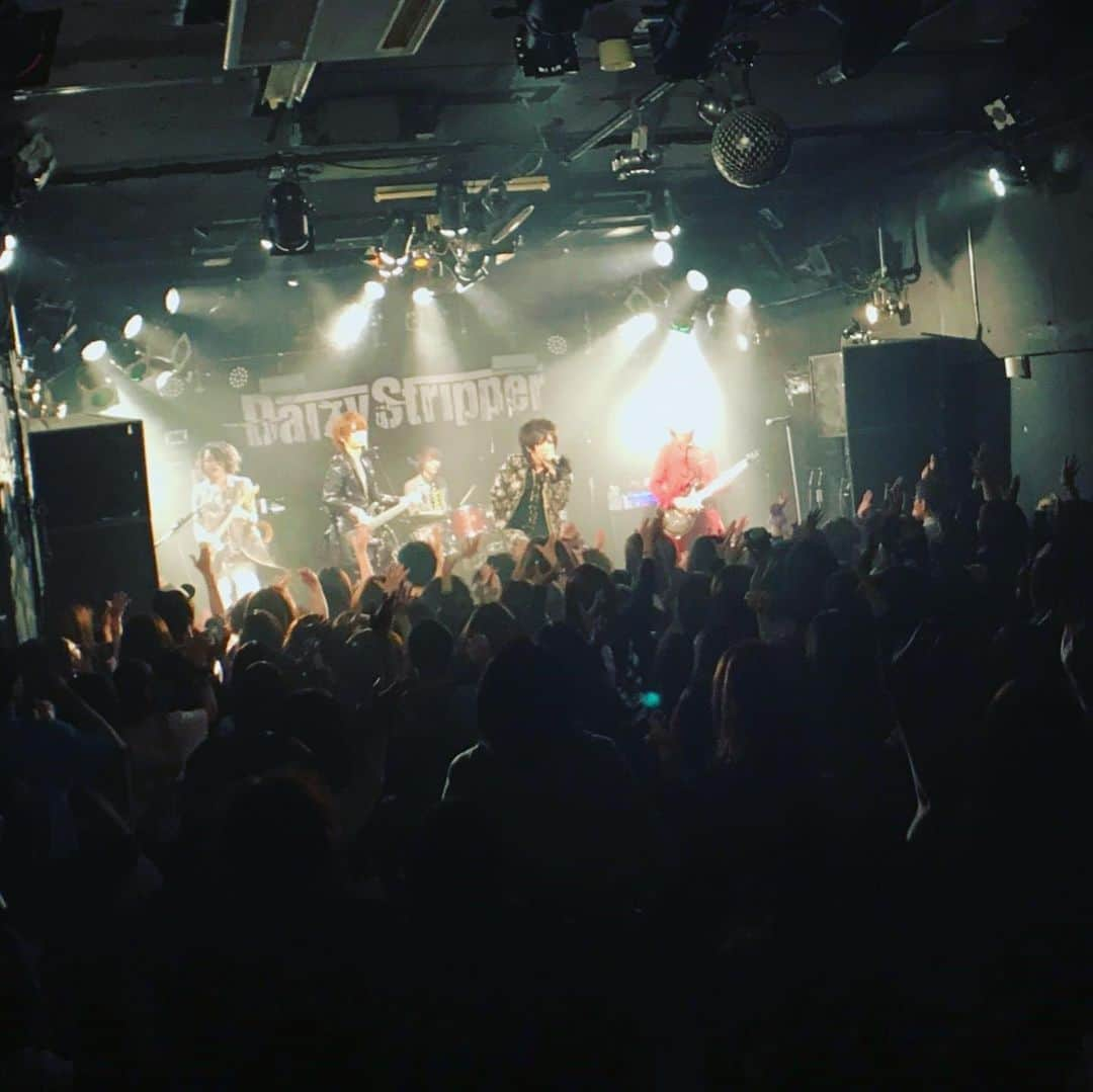 風弥さんのインスタグラム写真 - (風弥Instagram)「2019.3.13.This is DaizyStripper Tour いわきclub SONIC 夕霧の生まれ故郷いわき！おかえりなさい夕霧(^^)みんなあたたかかったな。 #daizystripper #daizystripperkazami  #daizystripper夕霧  #夕霧故郷 #いわき」3月14日 15時13分 - kazami_daizy