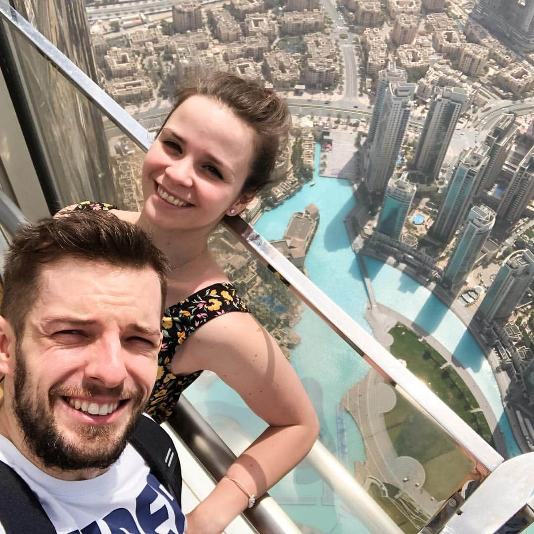 アンナ・カッペリーニさんのインスタグラム写真 - (アンナ・カッペリーニInstagram)「#TB TOP OF THE WORLD @burjkhalifa #holiday #honeymoon #dubai #burjkhalifa #theloungeburjkhalifa @ondrejhotarek #dontlookdown」3月14日 15時18分 - kapanna87