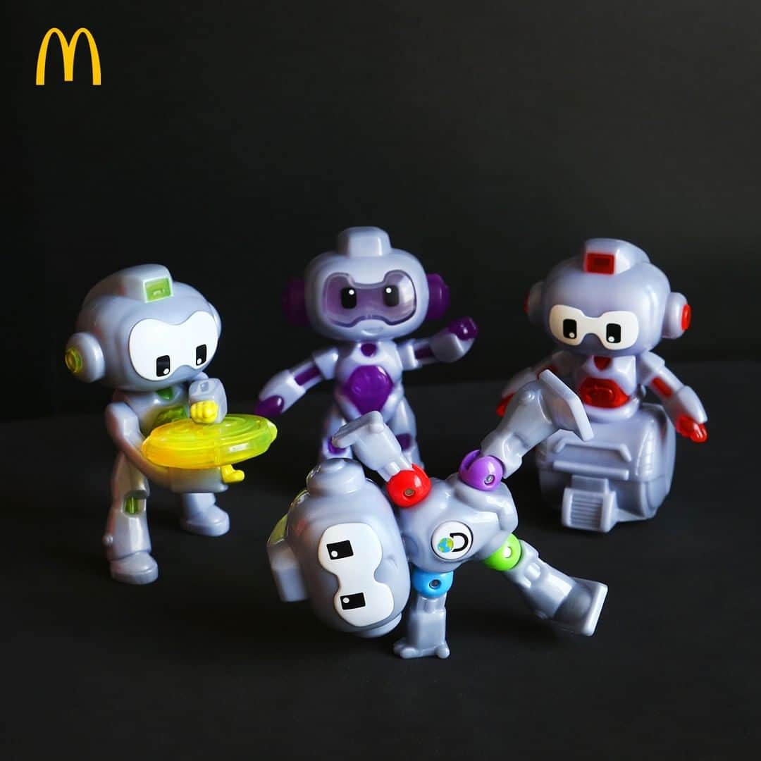 McDonald's Philippinesのインスタグラム：「Our new Discovery Robots can do more than just dance! Find out what cool things they can do when you get one with every Happy Meal! Order via McDelivery.」