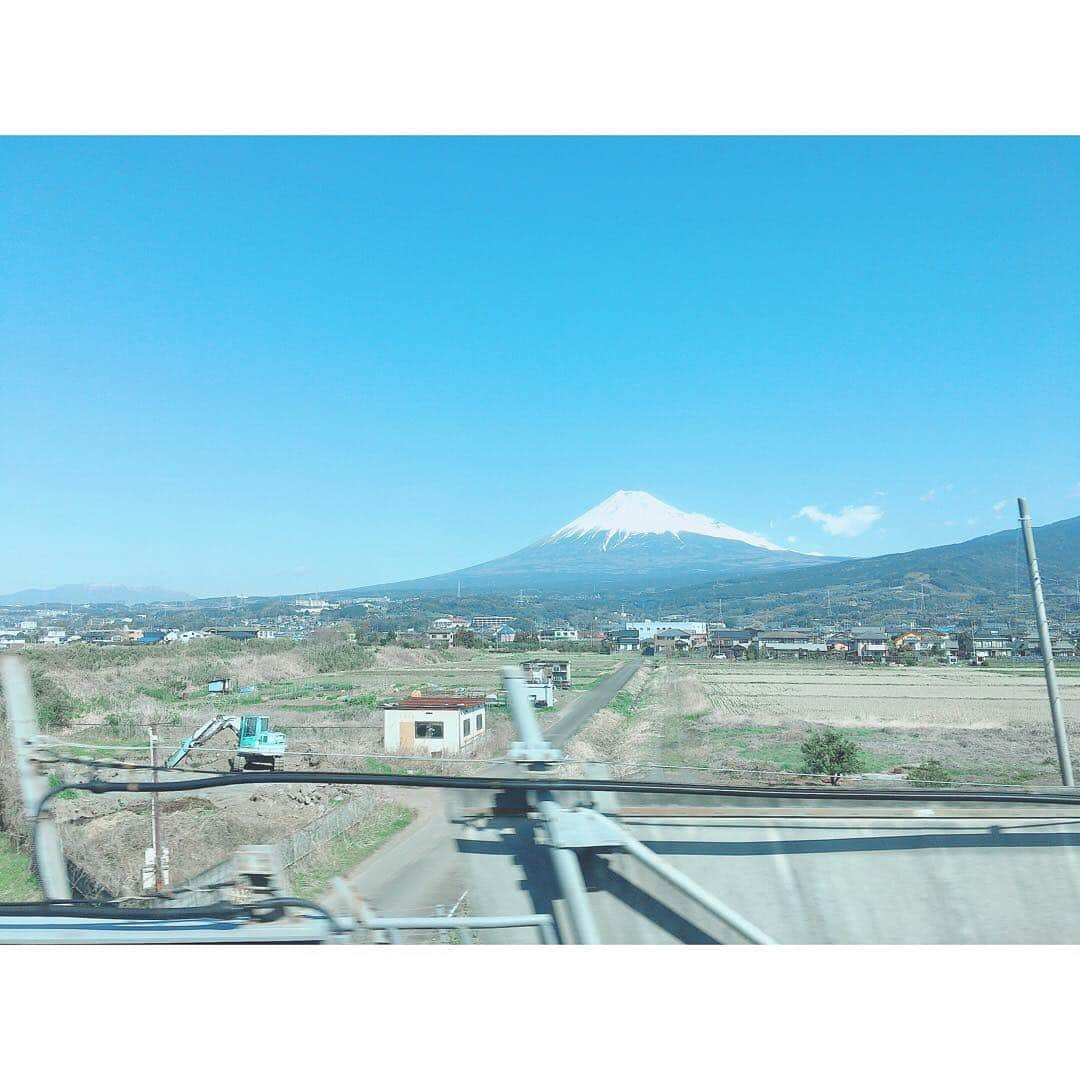 福田彩乃さんのインスタグラム写真 - (福田彩乃Instagram)「* 富士山綺麗に見えました 来週あたりからかな？ お花見シーズン🌸」3月14日 15時32分 - ayanofukuda_official