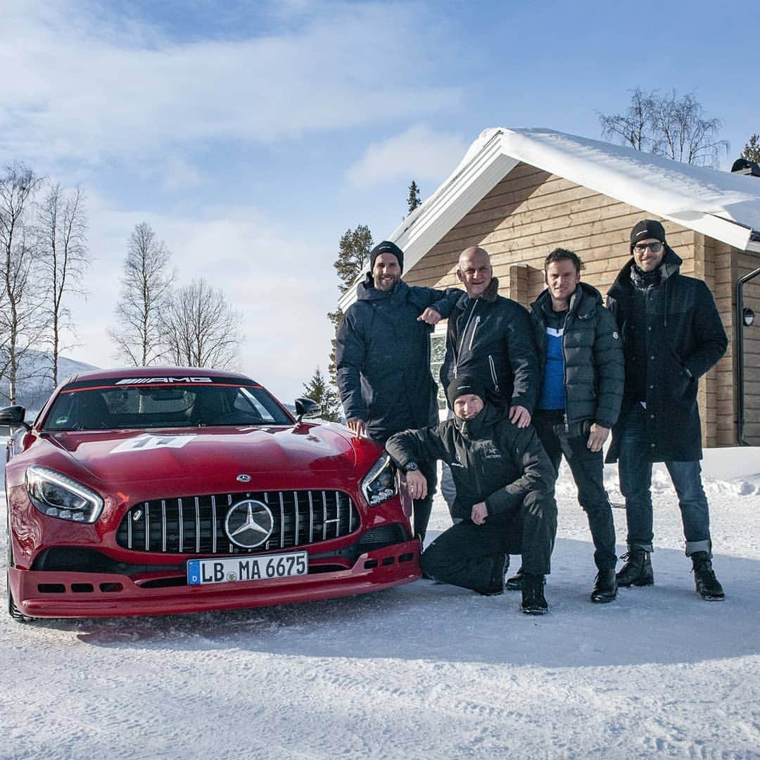 サントーニさんのインスタグラム写真 - (サントーニInstagram)「Enjoying the AMG Winter Sporting Experience in Sweden.  #Santoni4Amg #Santoni #AMGdrivingacademy #MercedesAMG  Mercedes-AMG GT S Fuel consumption combined: 11.5 l/100km | CO2 emissions combined: 262 g/km」3月14日 15時47分 - santoniofficial