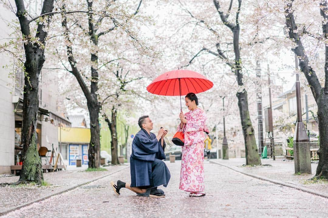 Sonoda COO Yukiyaさんのインスタグラム写真 - (Sonoda COO YukiyaInstagram)「Proposal shooting in Kyoto. Memories with beautiful cherry blossoms. . #kyoto #tokyo #kyotophotographer  #tokyophotographer  #proposal #proposalphotographer #tokyoproposal #kyotoproposal #proposalphotographer #prewedding #tokyoprewedding #kyotoprewedding #preweddingphotographer  #tokyopreweddingphotographer #kyotopreweddingphotographer  #wedding #tokyowedding #kyotowedding #tokyoweddingphotographer #kyotoweddingphotographer」3月10日 21時07分 - coo_travelphoto