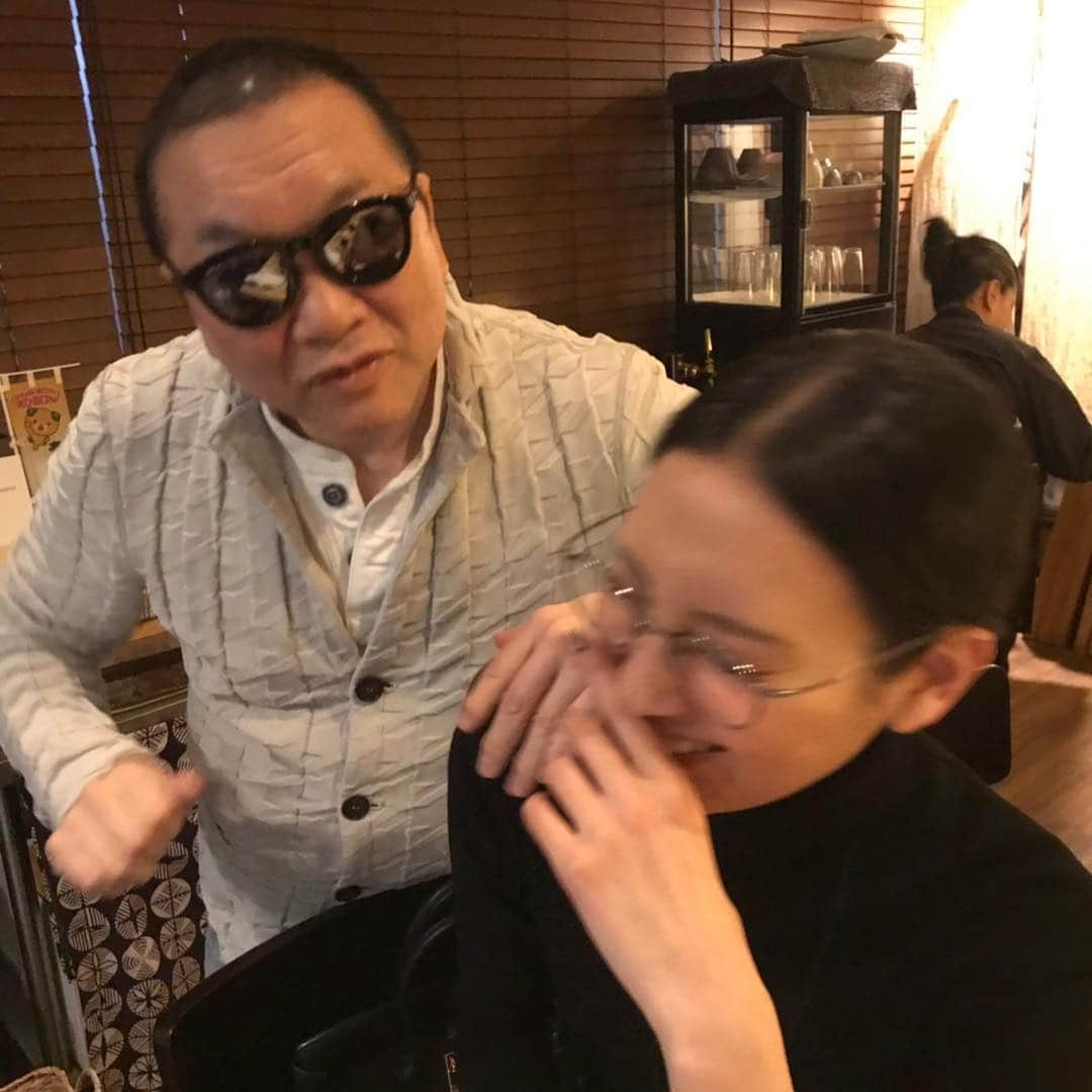 菜々緒さんのインスタグラム写真 - (菜々緒Instagram)「見城さん、寺田さん、鈴木亜久里さん、お友達で、ご飯に行きました🍣✨みんな面白すぎて笑い疲れました😇」3月10日 13時10分 - nanao_official