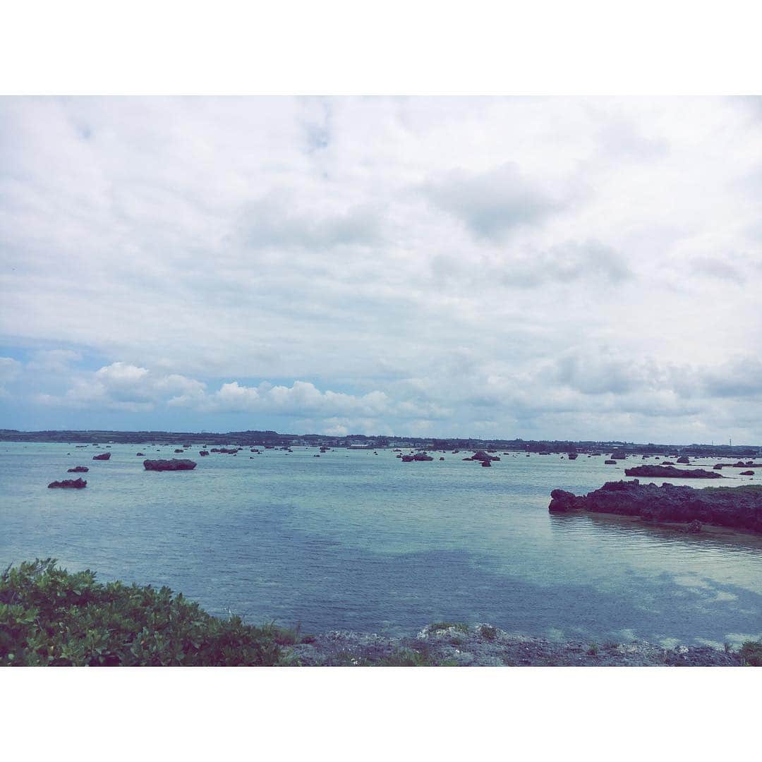 宏実さんのインスタグラム写真 - (宏実Instagram)「#佐和田の浜 神秘的。 #sawadanohama #irabujima #ocean #oceanvibes #oceanview #beautifulworld #beautifulview #littleisland」3月10日 14時12分 - hiromisrainbow