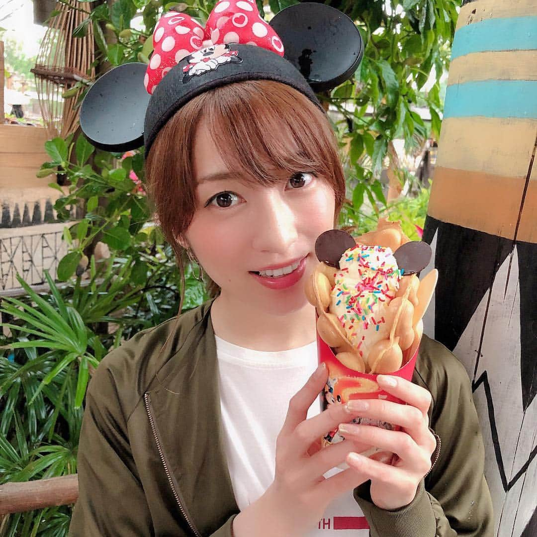 瀬口かなさんのインスタグラム写真 - (瀬口かなInstagram)「香港ディズニーランドで食べたかったegg puff❤️ ．  探すのに一苦労😂 ．  アドベンチャーランドにあります✨ ．  とっても美味しかったけどめちゃくちゃ甘かった🙄💓💥 ．  #香港ディズニーランド #eggpuff #hongkongdisneyland #hkdl #エッグパフ #アドベンチャーランド #香港スイーツ」3月10日 14時40分 - seguchikana