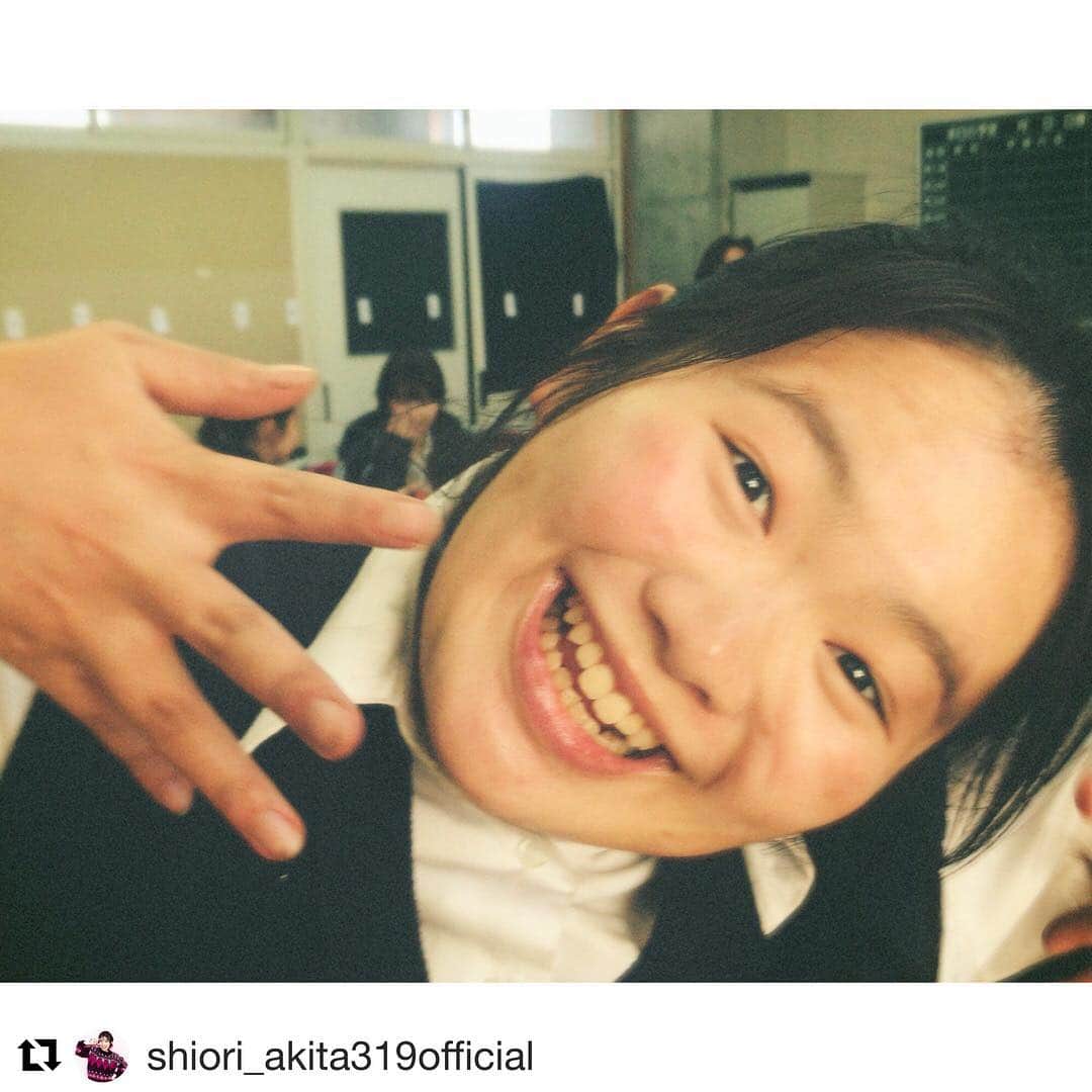 のインスタグラム：「今夜10:30はゾクゾクタイム🎓 #秋田汐梨 #富田望生 @shiori_akita319official ・・・ 今夜、最終回です、。 とりあえず、見てください 今日が最後のゾクゾクタイム 富田さんと横田さん、森七菜さん！ #3a @3a10_ntv」
