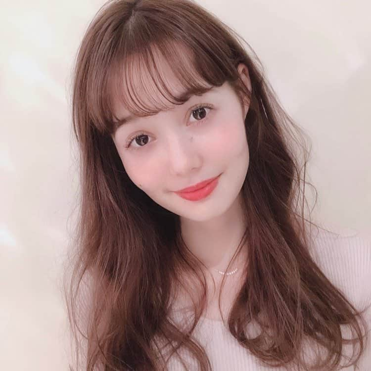 篠原のえるのインスタグラム：「. 俊平さんヘアメンテありがとー！！！ めっちゃおフェミに撮ってくれた🤣 . Thank you for hair treatment @shun_0824 . . #loness #loness_hair .」