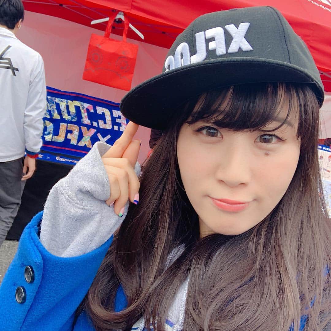 ぱちおまるさんのインスタグラム写真 - (ぱちおまるInstagram)「XFLAGキャップお気に😇 サッカー観戦からの病院でラストワクチン終わったおちょこせんせとのぱちょこたん🐶 そして、なんとなく花粉症デビューしたようなしてないようななのでマスク😂やびぃ〜  #xflag #ちょこたん通信 #ぱちょこたん」3月10日 23時33分 - pachiomaru