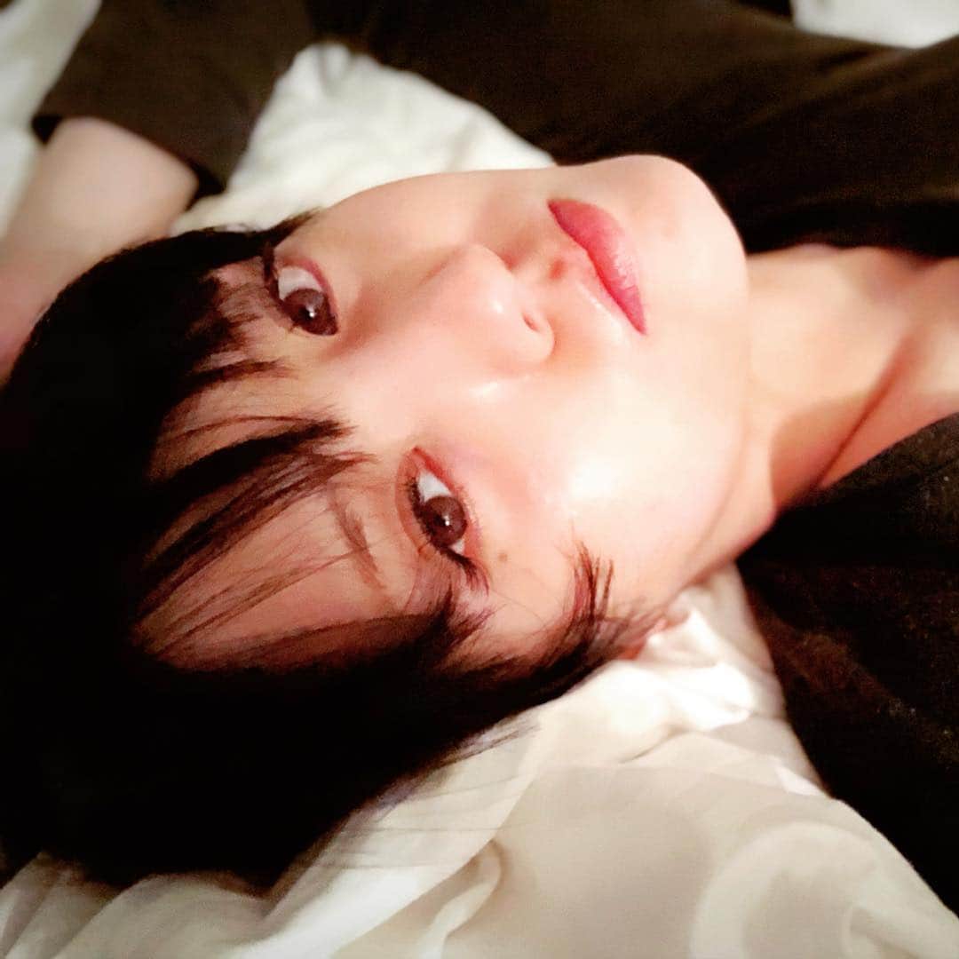 みづなれいのインスタグラム：「ショートヘアになりました。」