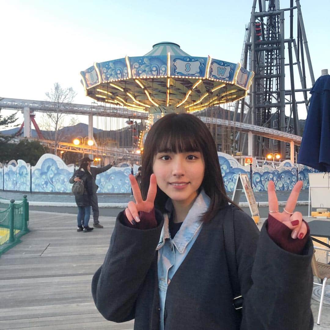 鈴木 みな・まりあさんのインスタグラム写真 - (鈴木 みな・まりあInstagram)「・ お友達と富士急に行ってきました〜 あれですね、あのー、完全になめてました🤣 怖かった怖すぎた〜 乗ってる時に、これ降りたら次はもう乗らないゾって 誓ったはずなのに気づいたらまた乗ってました。笑 以上です🤗 #でもすごく楽しかったっ #行ったのは一昨日 #そうお得意の時差投稿です笑 #鈴木みなまりあ」3月11日 19時21分 - suzuki_mina_maria