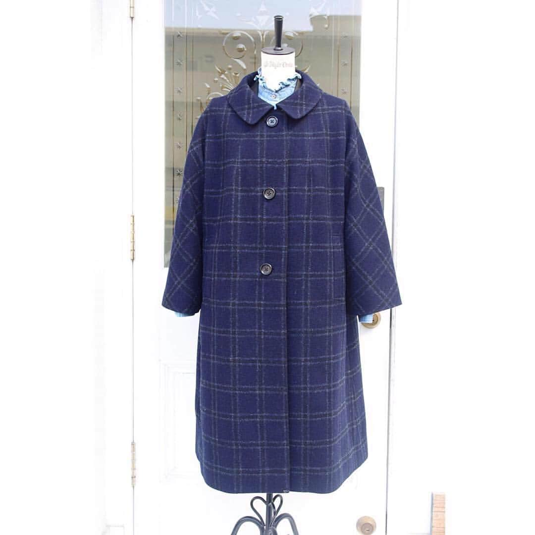 a n d cさんのインスタグラム写真 - (a n d cInstagram)「women's coat. ・ ・ ・ #lifestyleorder #fashion #ordermade #womenscoat #coat #tailor #bespoke  #コート #カヨのコート #オーダーコート #ガウンコート #ロングコート #コートスタイル #ライフスタイルオーダー #ファッションスナップ #目黒」3月11日 22時34分 - lso_andc