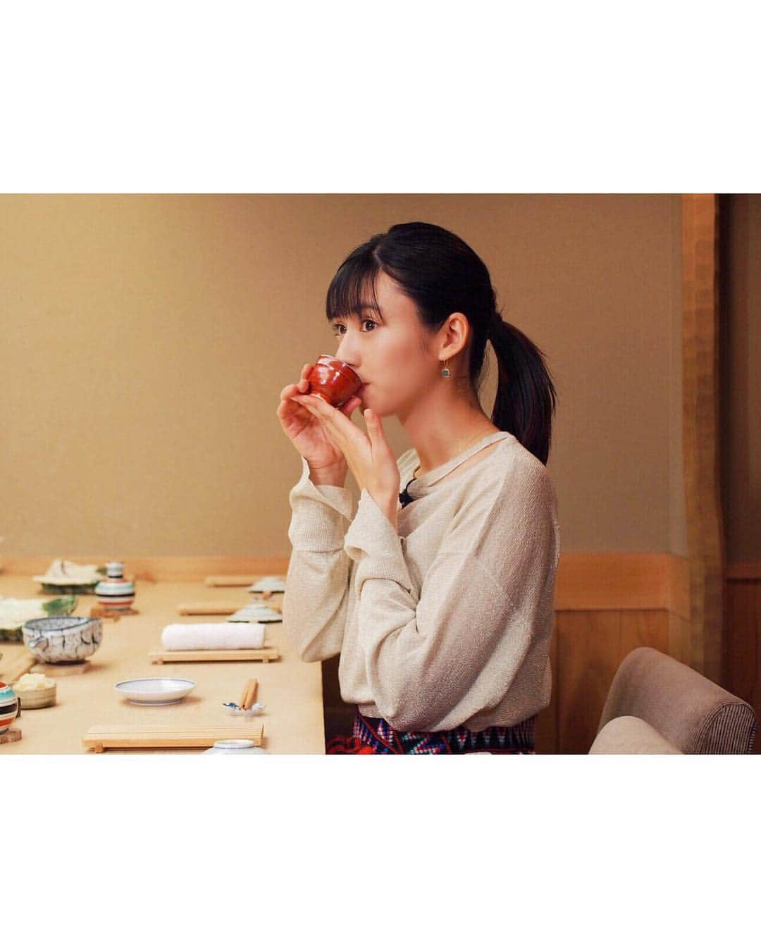 渡辺早織さんのインスタグラム写真 - (渡辺早織Instagram)「最高に旨い寿司🍣 昨日もみてくださった方ありがとうございました。web版もぜひチェックしてみてね。 衣装クレジットはタグ付けしています👗 #早川光の最高に旨い寿司 #BS12 #名店のおつまみ」3月12日 10時52分 - _watanabesaori_