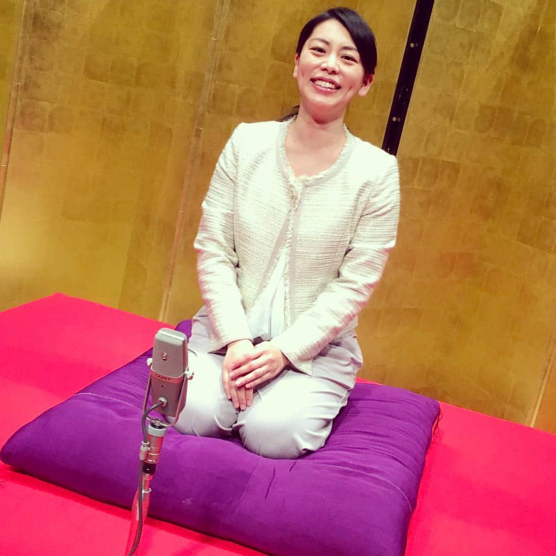のインスタグラム：「初の高座‼️座るだけで滑舌が良くなるご利益に期待😼💕 #落語 #林家正蔵 さん #静岡銀行  さん #うるおい倶楽部 落語＆金融セミナー #静岡」