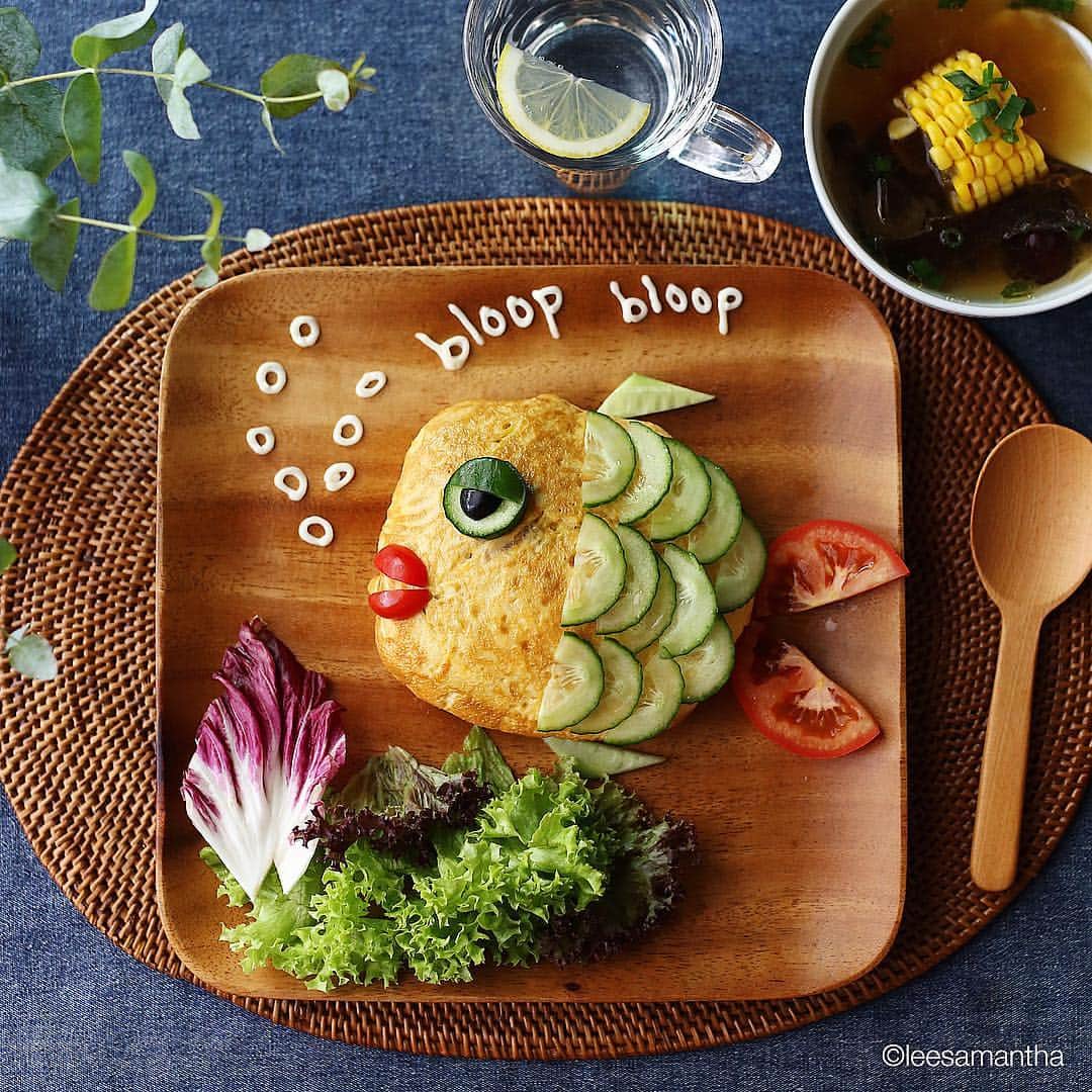 Samantha Leeのインスタグラム：「My face like this today. 🍚🍳🐠Omurice rice in fish shaped. Bloop bloop! (Be sure to follow my #instastory for more fun moments!) #leesamantha #foodart」