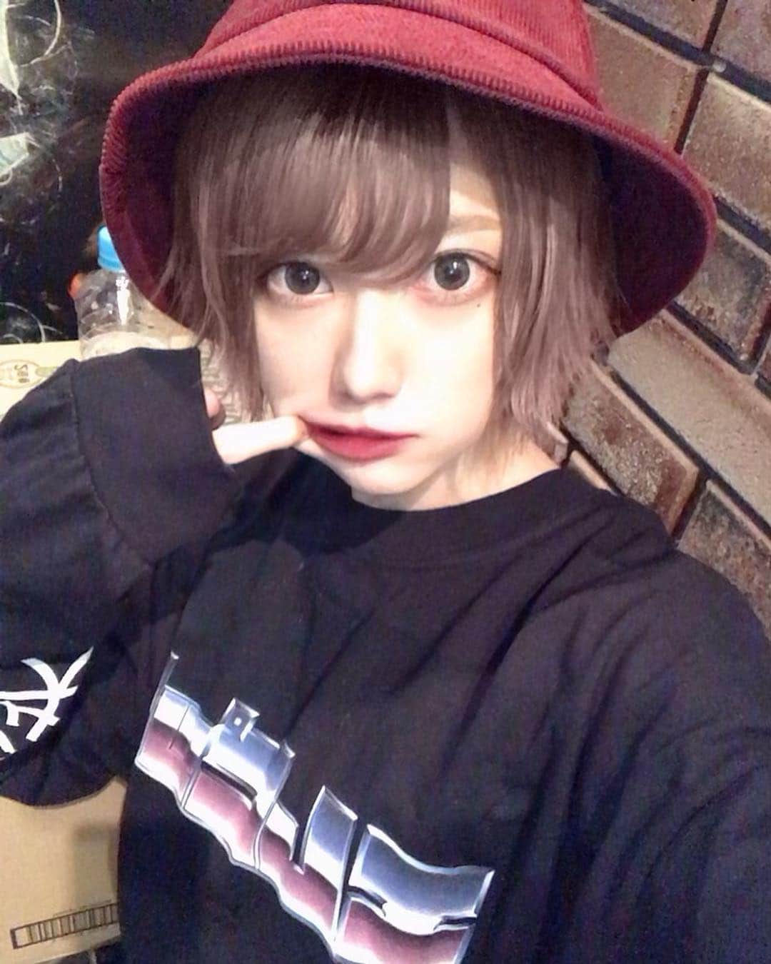 篠崎こころのインスタグラム：「人権の喪失」